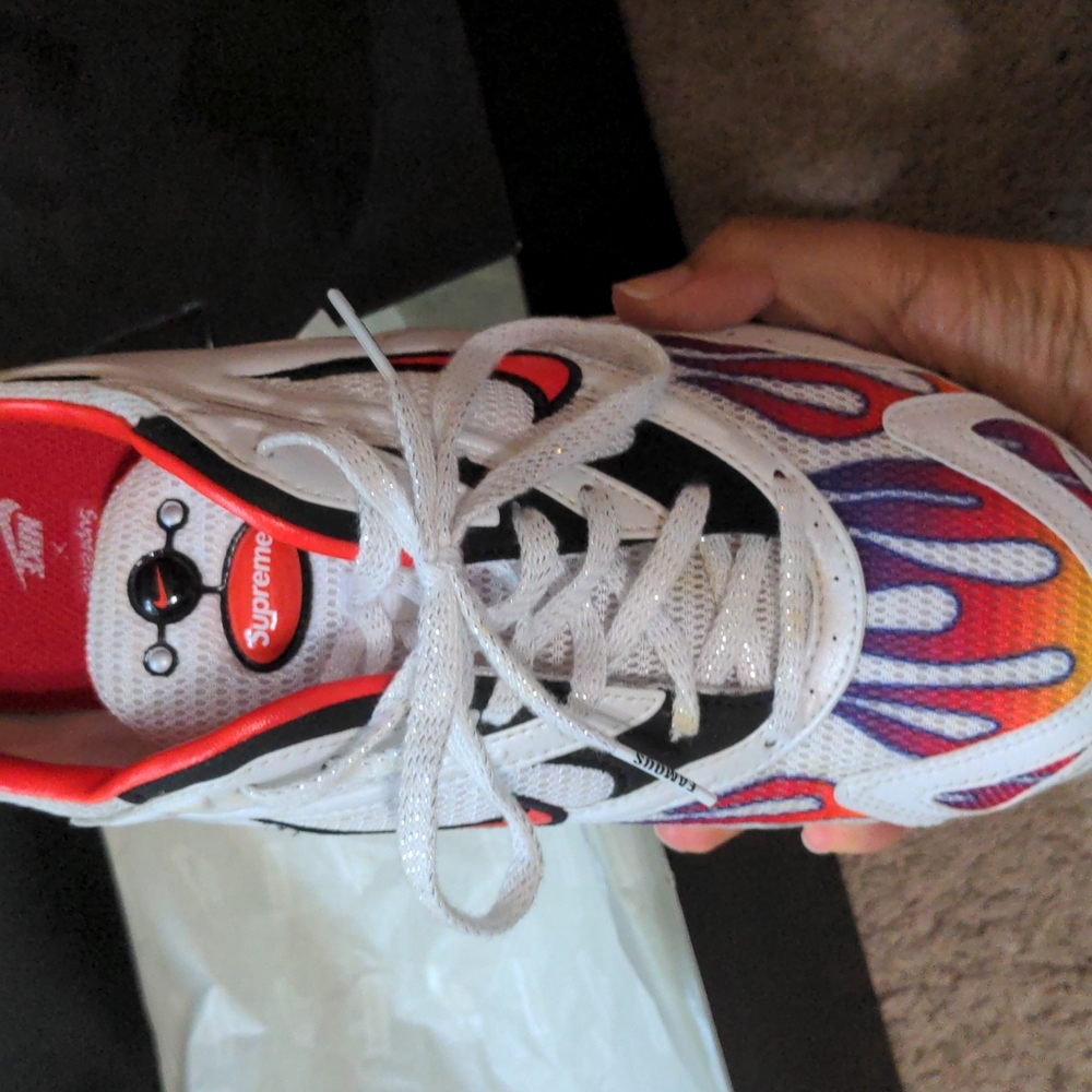nike supreme zoom spectrum